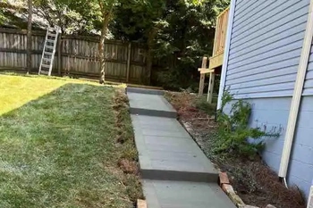 Concrete Sidewalk Installation